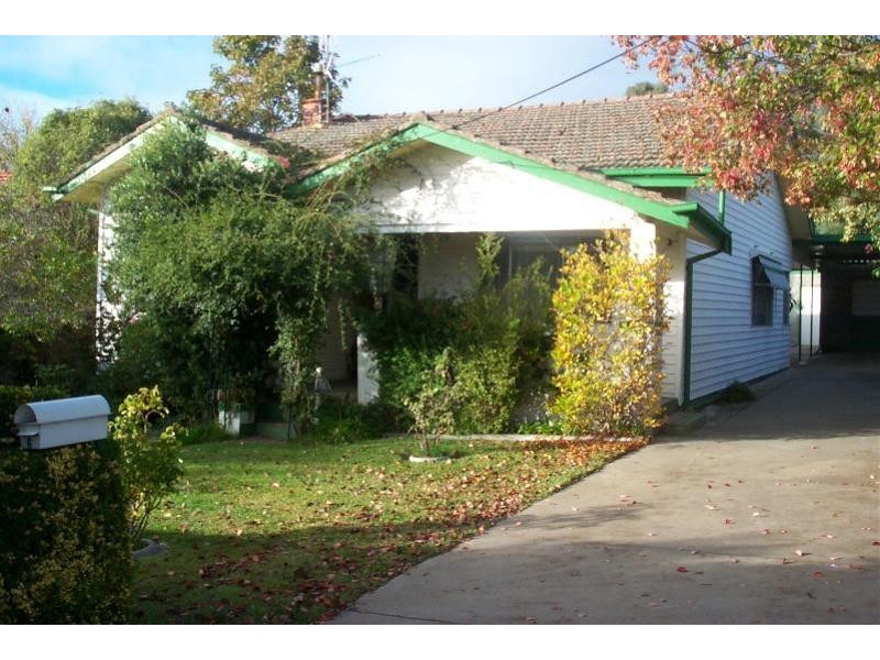 6 Park Street, Seymour VIC 3660