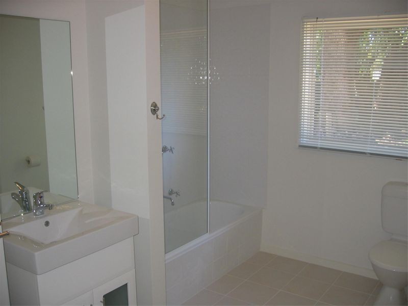 82 Anderson Street, Avenel VIC 3664