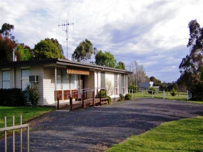 11 Kobyboyn Road, Seymour VIC 3660