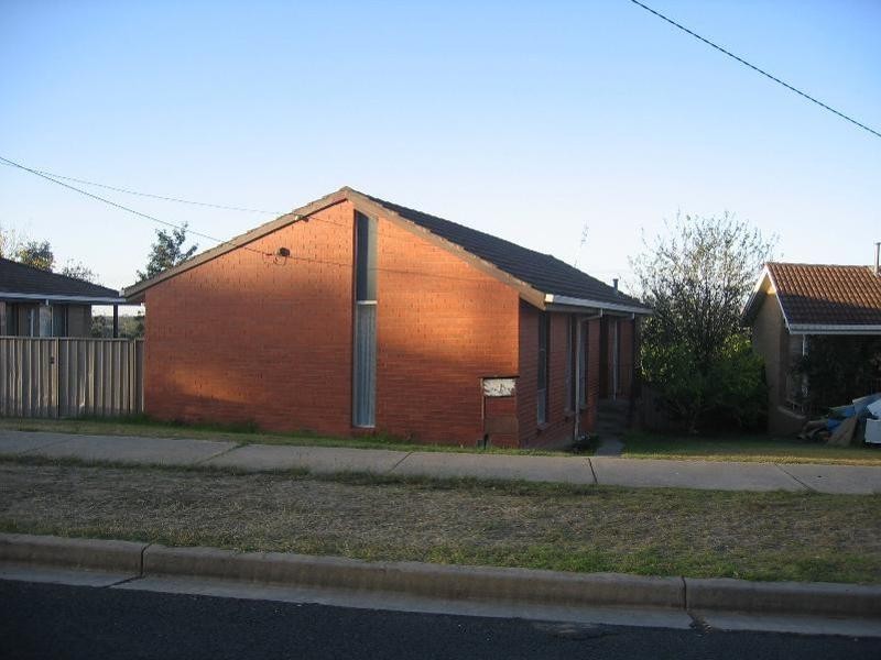 7 Kitchener Crescent, Seymour VIC 3660