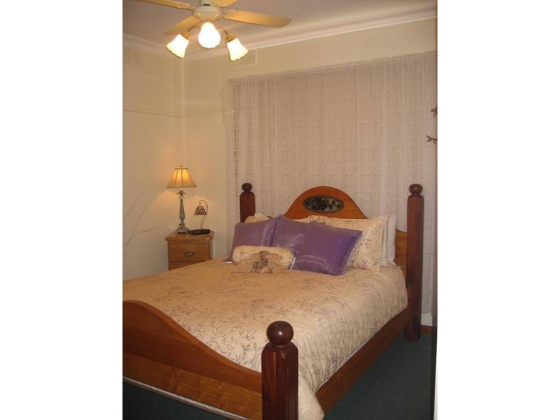 13 Jordan Street, Seymour VIC 3660