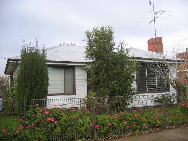 5 Alfred Street, Seymour VIC 3660