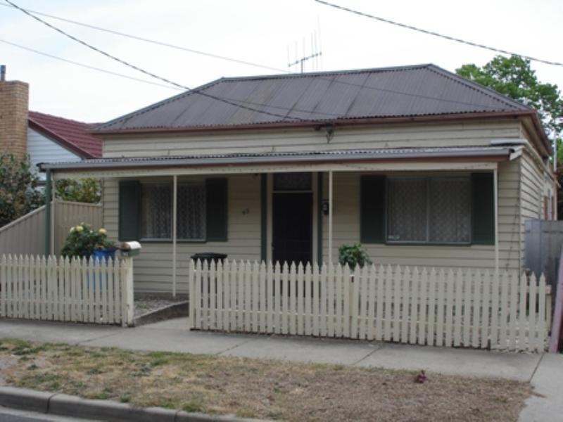 45 Park Street, Seymour VIC 3660