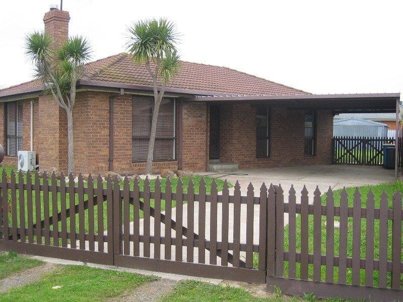 30 Avenel Road, Seymour VIC 3660
