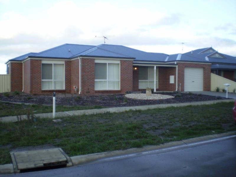 23 Chrystobel Way, Kilmore VIC 3764