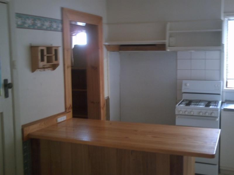 27 Delhi Street, Seymour VIC 3660