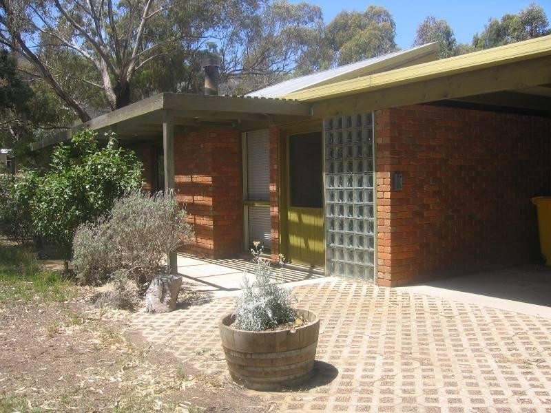 140 Ennis Road, Seymour VIC 3660