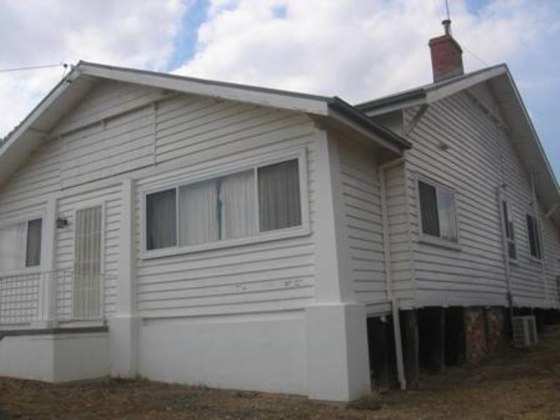 14 Jordan Crescent, Seymour VIC 3660