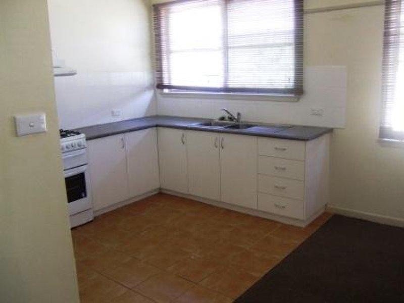 75 Chisholm Crescent, Seymour VIC 3660