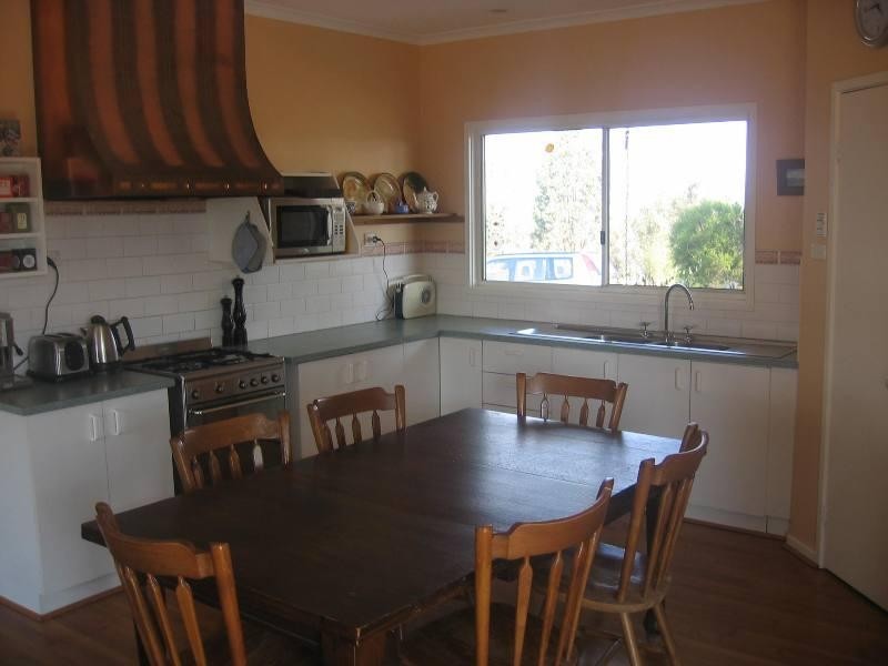 150 Yellow Box Road, Seymour VIC 3660