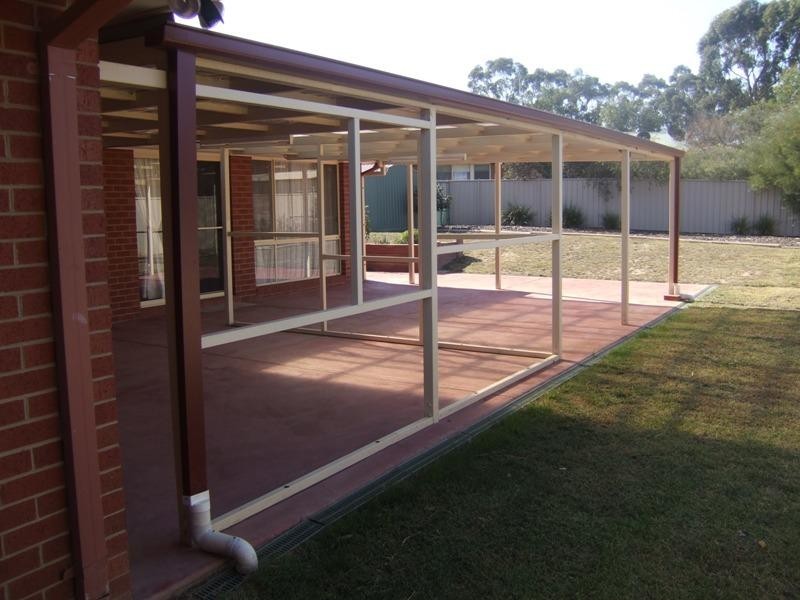 18 Marengo Road, Seymour VIC 3660