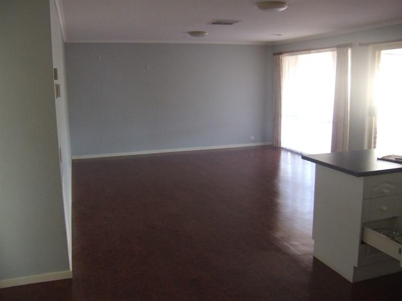 18 Marengo Road, Seymour VIC 3660