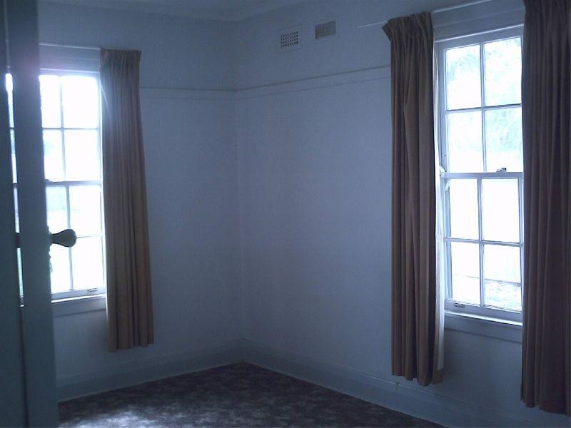 11 Dowling Avenue, Seymour VIC 3660