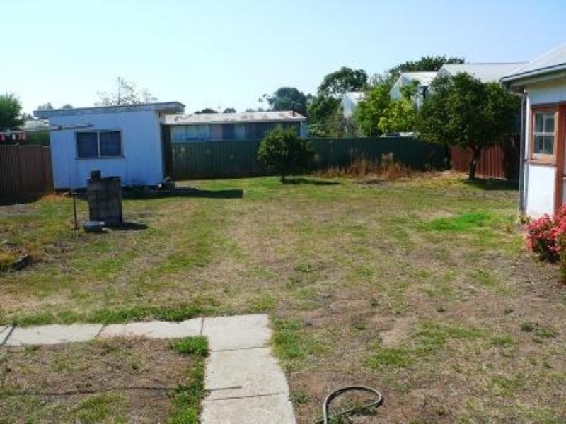 8 Jubilee Street, Seymour VIC 3660