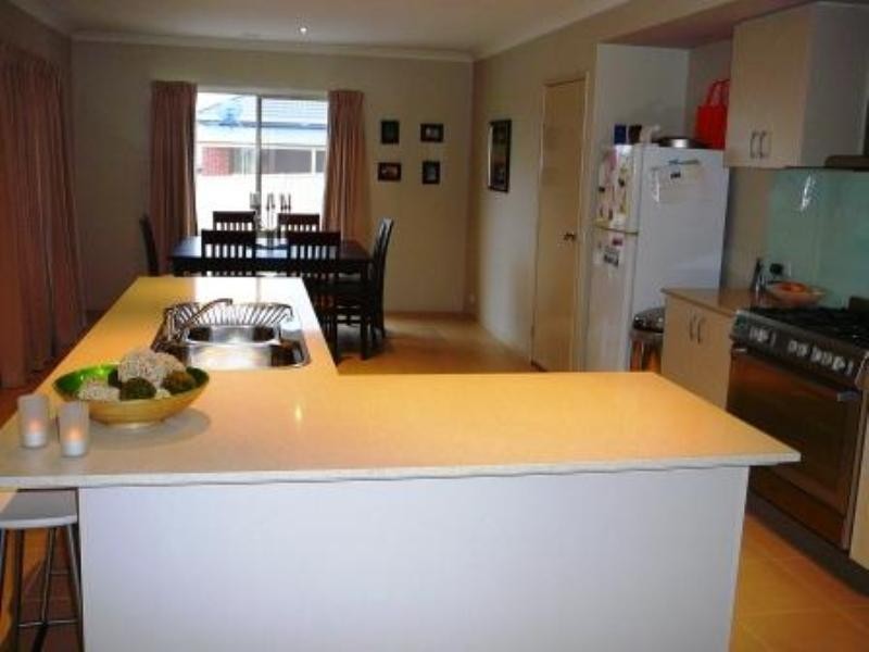 12 Heffey Court, Seymour VIC 3660