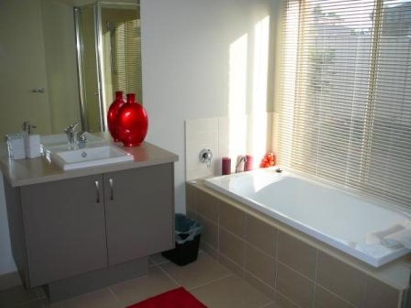 12 Heffey Court, Seymour VIC 3660