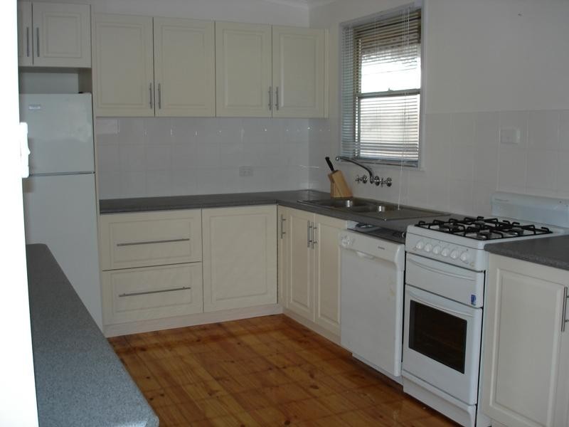 54 Martindale Crescent, Seymour VIC 3660