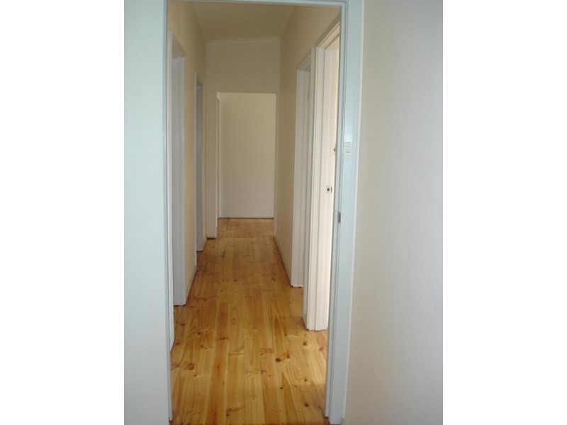 54 Martindale Crescent, Seymour VIC 3660