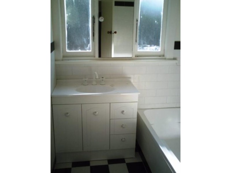 17 Watson Street, Seymour VIC 3660