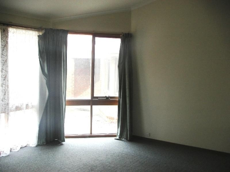 4/221 Anzac Avenue, Seymour VIC 3660