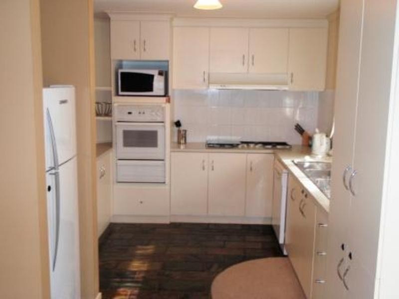 7 Hickey Court, Seymour VIC 3660