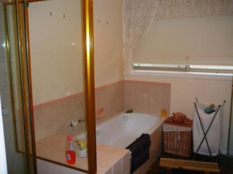 7 Hickey Court, Seymour VIC 3660