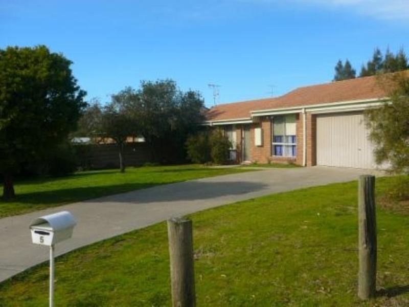 5 Creedon Court, Seymour VIC 3660
