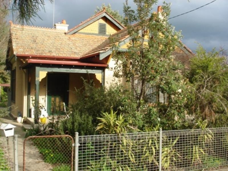 27 Emily Street, Seymour VIC 3660