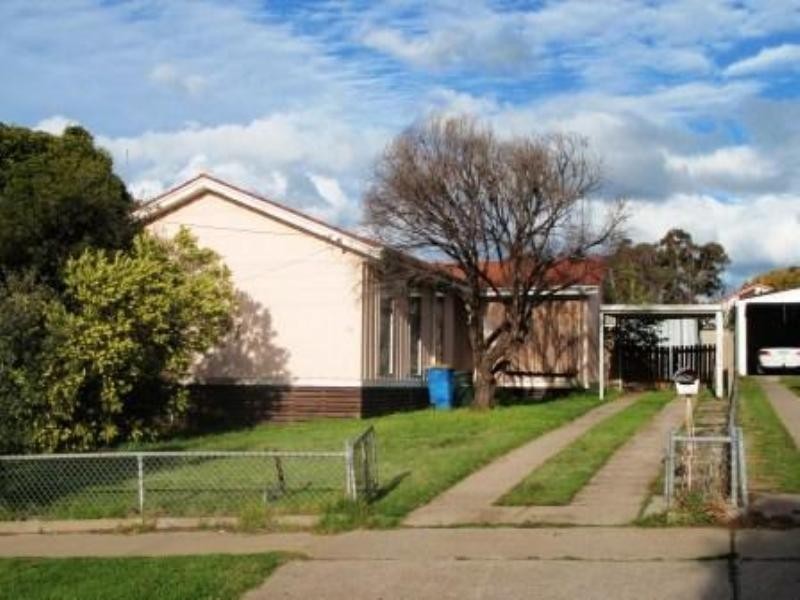 13 Smith Street, Seymour VIC 3660