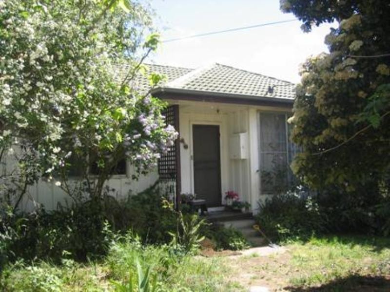 4 Don Court, Seymour VIC 3660