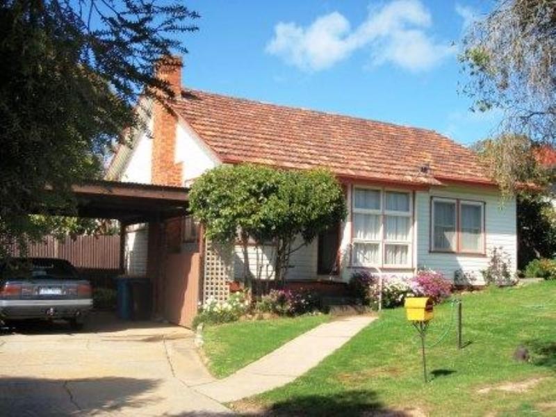 22 Delhi Street, Seymour VIC 3660