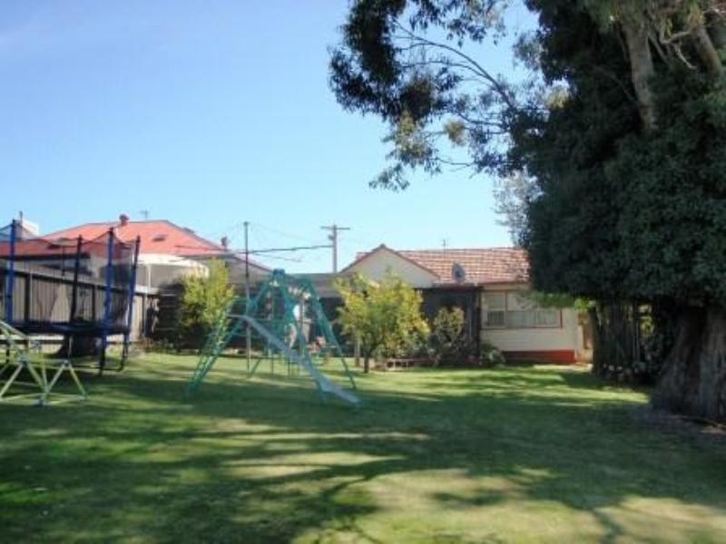 22 Delhi Street, Seymour VIC 3660