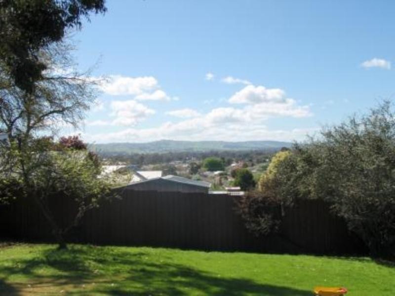 22 Delhi Street, Seymour VIC 3660