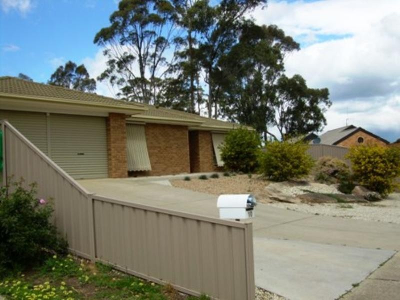 10 Kennedy Court, Seymour VIC 3660