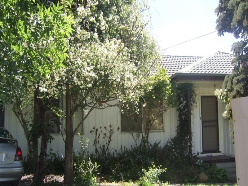 4 Don Court, Seymour VIC 3660