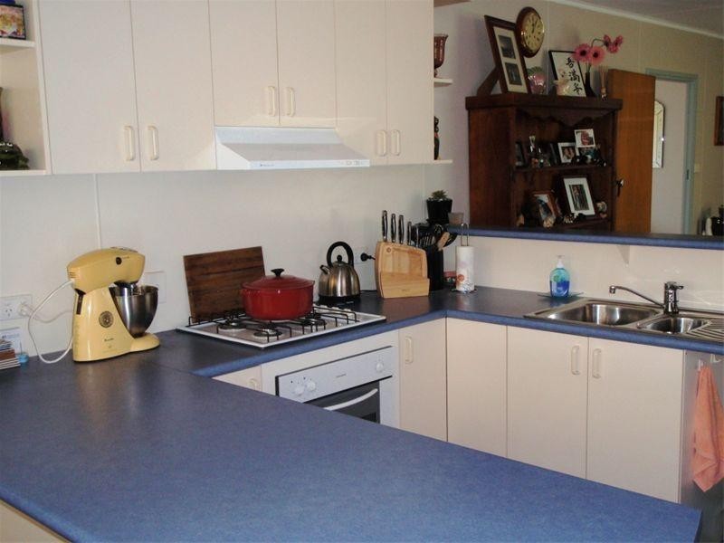 32 Martindale Crescent, Seymour VIC 3660