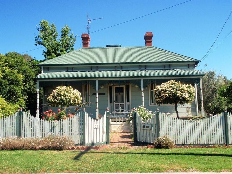 24 Progress Street, Seymour VIC 3660