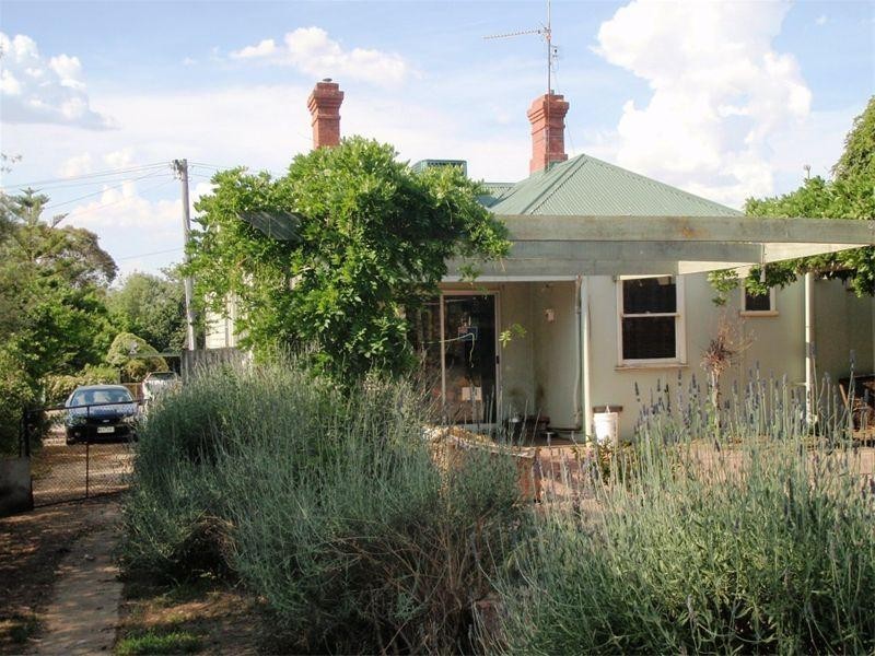 24 Progress Street, Seymour VIC 3660