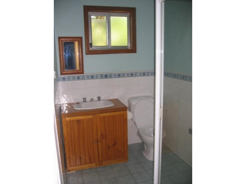 44 Oak Street, Seymour VIC 3660