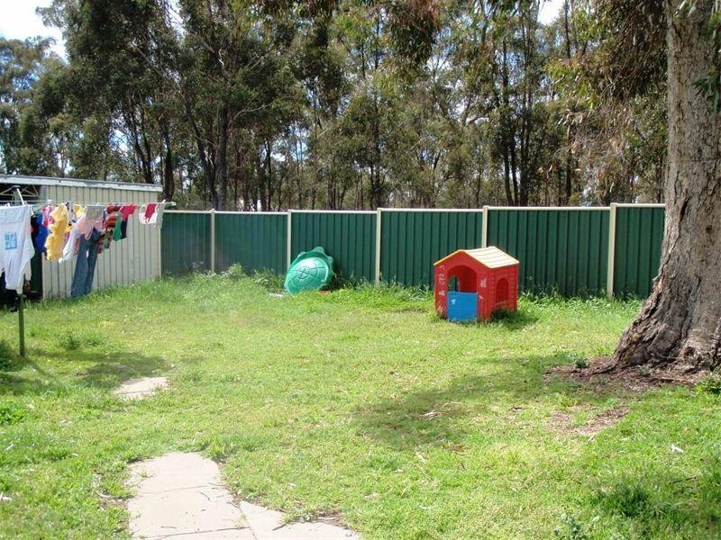 54 Martindale Crescent, Seymour VIC 3660