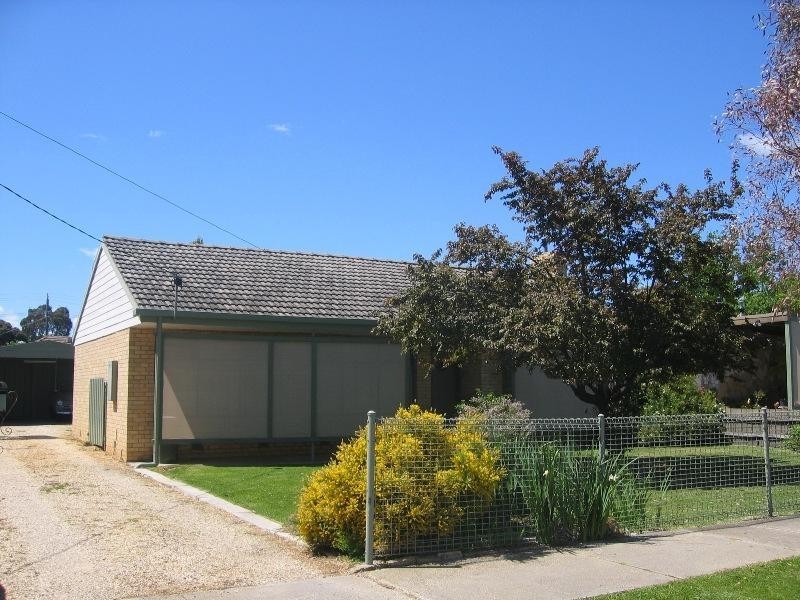 29 Batten, Seymour VIC 3660