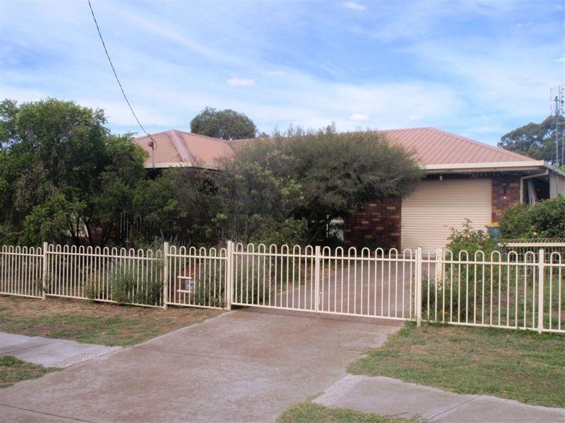 2 Avenel Road, Seymour VIC 3660