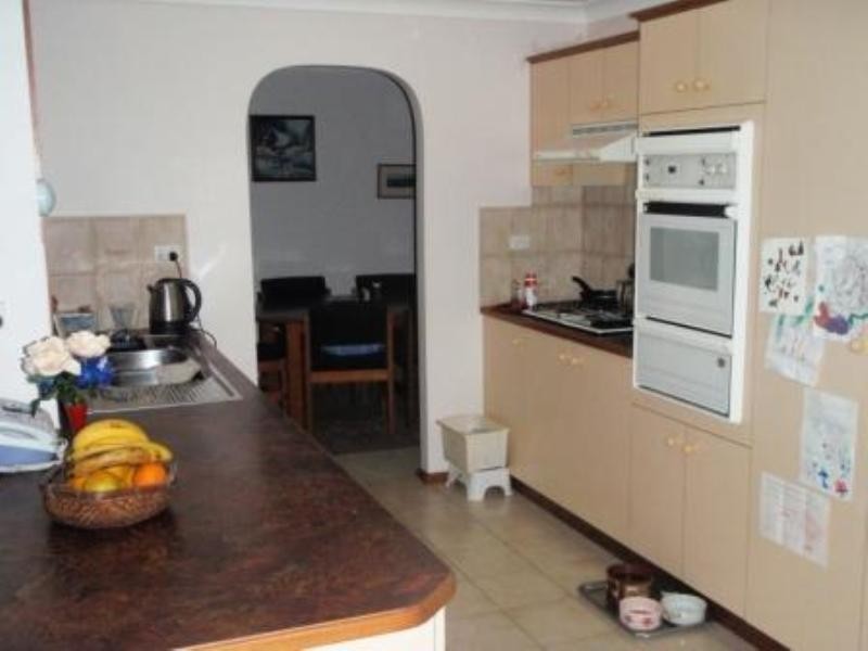 2 Avenel Road, Seymour VIC 3660