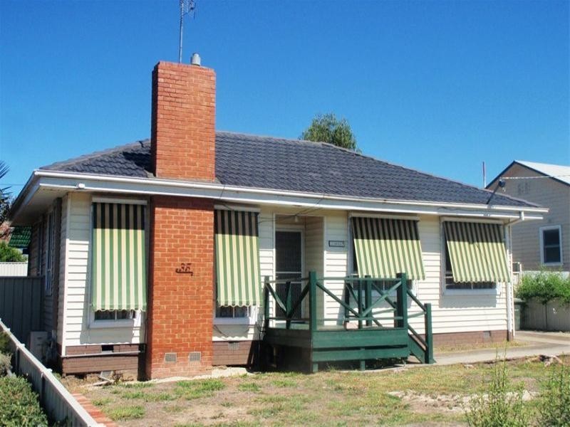 35 Anglesea Street, Seymour VIC 3660