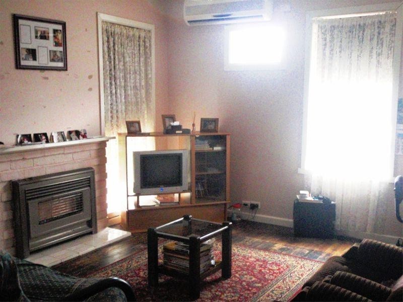 35 Anglesea Street, Seymour VIC 3660