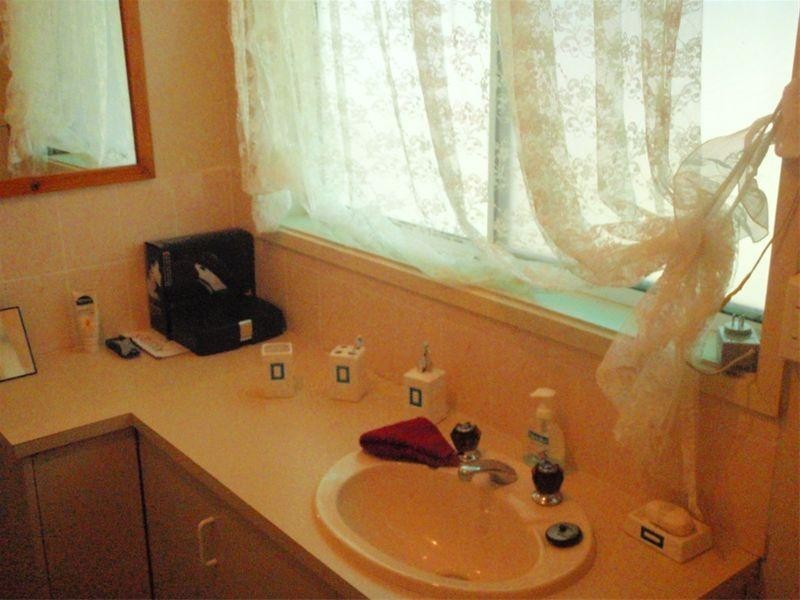 35 Anglesea Street, Seymour VIC 3660