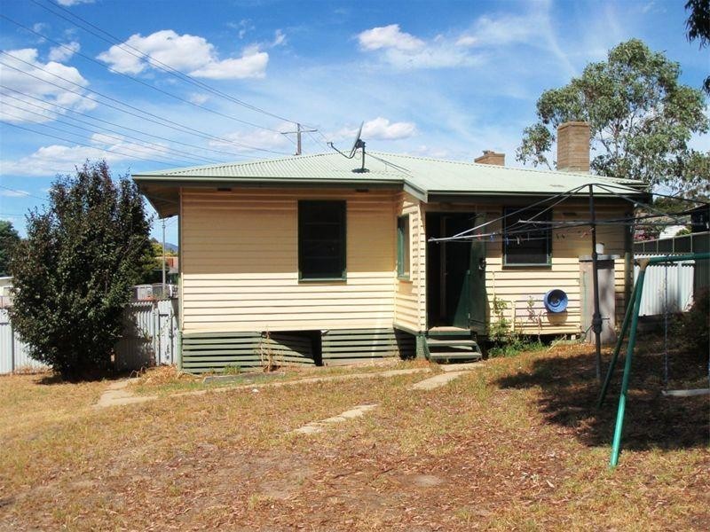 2 Chisholm Crescent, Seymour VIC 3660