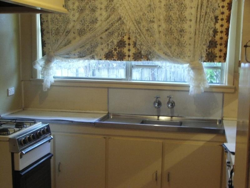 66 Chisholm Crescent, Seymour VIC 3660