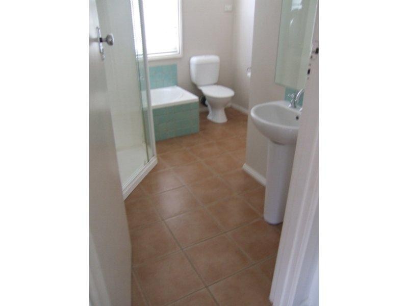 12 Redbank Road, Seymour VIC 3660