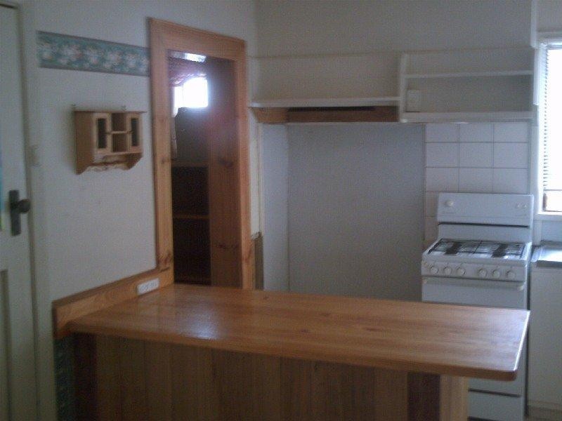 27 Delhi Street, Seymour VIC 3660